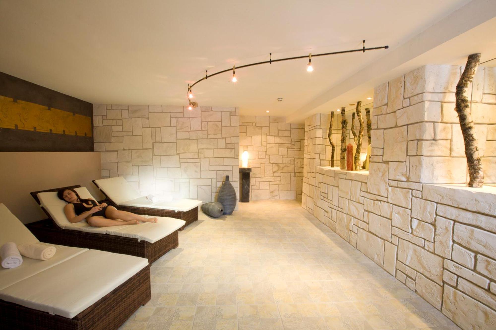 Posthotel Pfunds Bagian luar foto